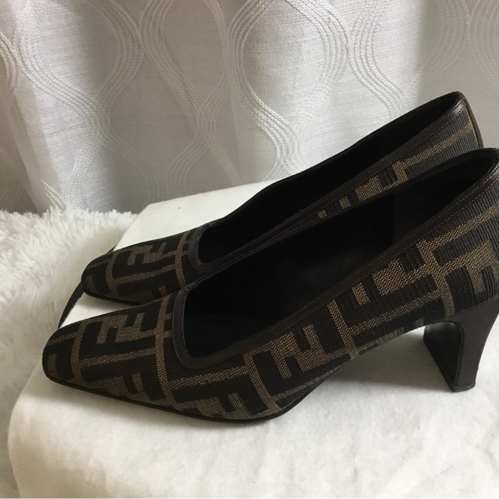 Fendi Brown FF Logo Square-Toe Slip-On Heels - Picture 9 of 15